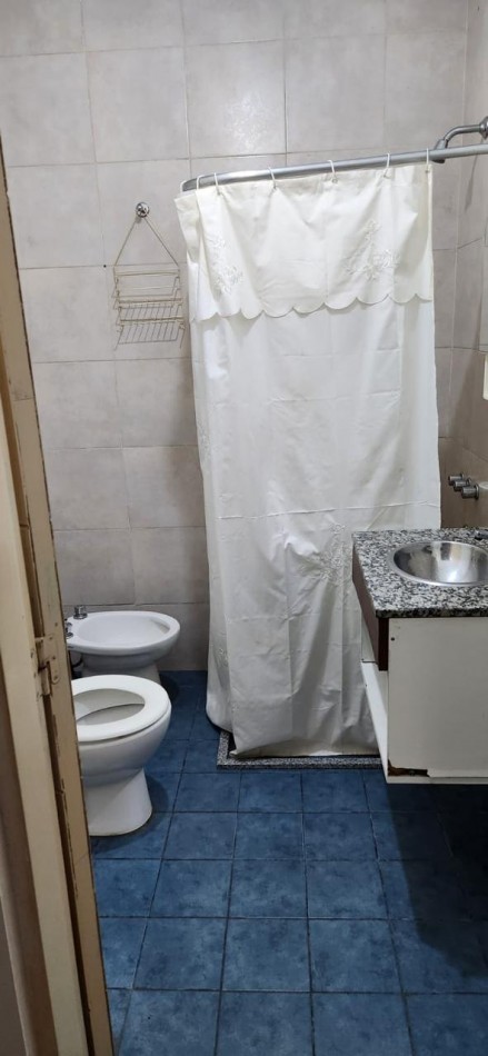 VENTA DPTO 1 DORMITORIO Y COCHERA AMOBLADO CENTRO VILLA CARLOS PAZ !!!!