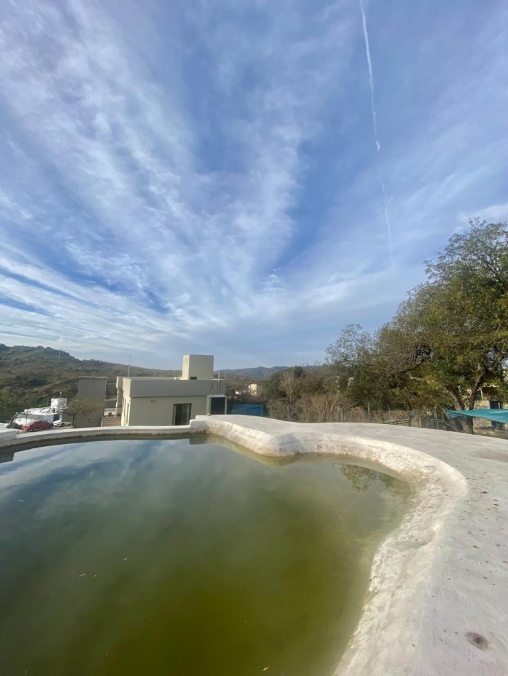 VENTA HERMOSA CASA EN BARRIO CERRADO TIERRA ALTA COMARCA SERRANA