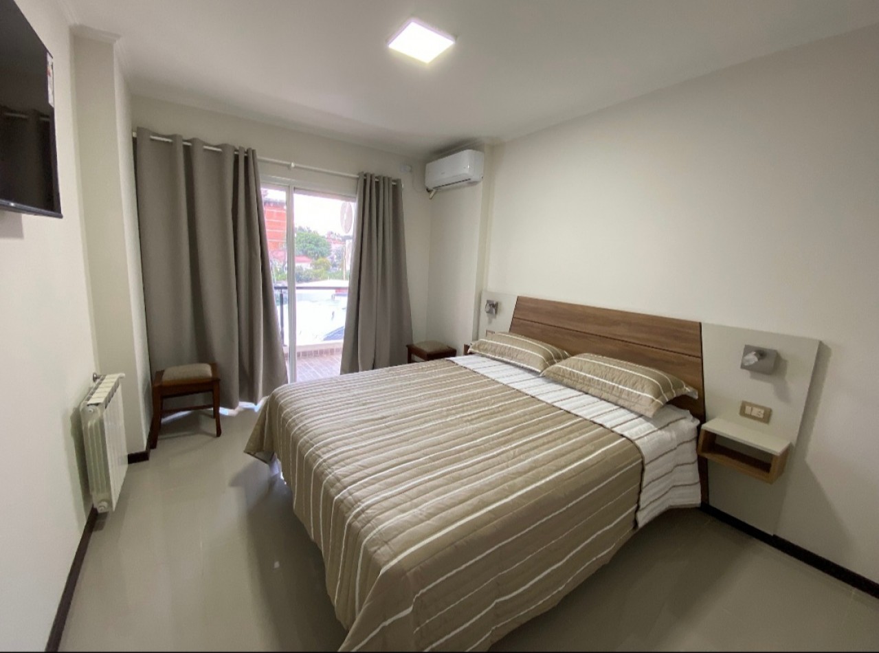 VENTA DPTO 1 DORMITORIO Y COCHERA CENTRO VILLA CARLOS PAZ !!!