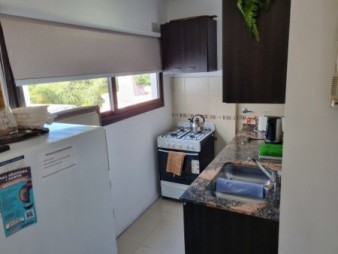 VENTA DPTO DE 1 DORMITORIO Y COCHERA AMOBLADO EN VILLA CARLOS PAZ !!