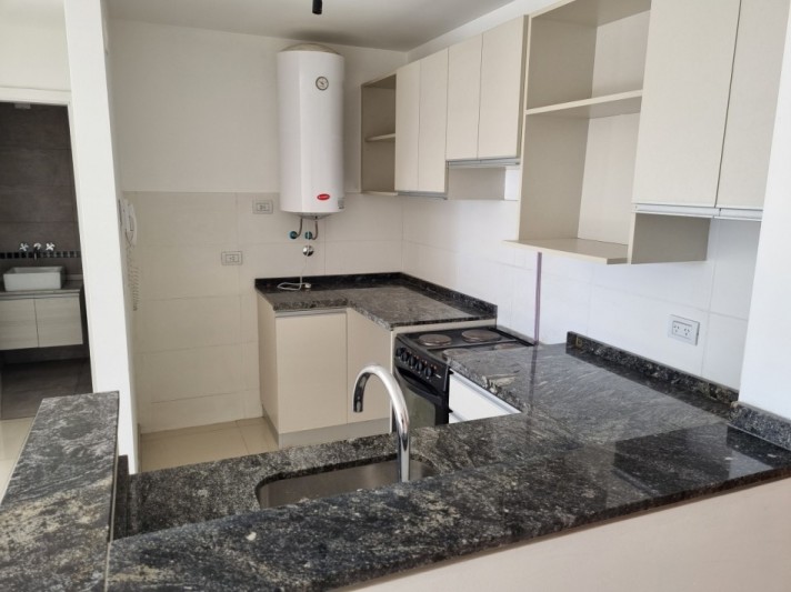 OPORTUNIDAD RETASADO! VENTA DPTO 1 DORMITORIO BALCON CON EXCELENTE VISTA!