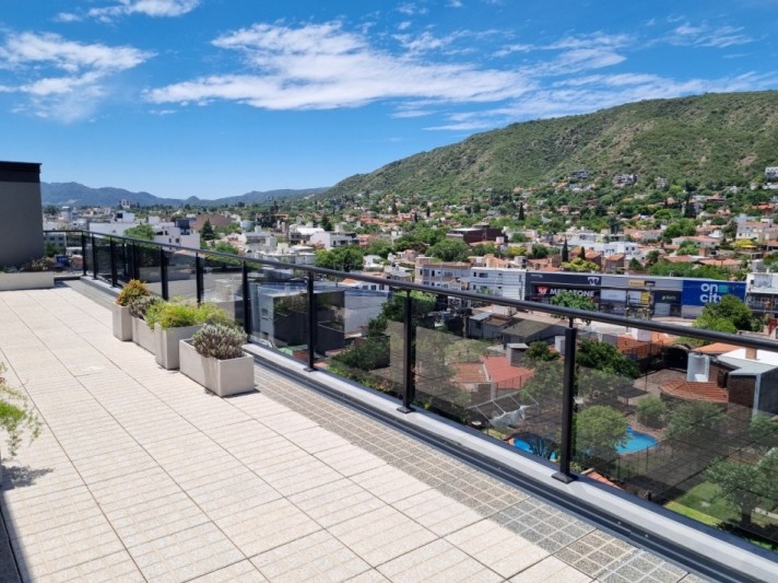 OPORTUNIDAD AMOBLADO!! VENTA DPTO 1 DORMITORIO Y COCHERA A ESTRENAR EN EDIFICIO VENETO VI